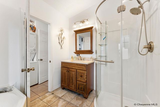 717 SUNRIDGE DR, Cheyenne, WY 82007