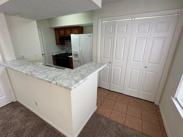 2300 Old Spanish Trail 2129, Houston, TX 77054