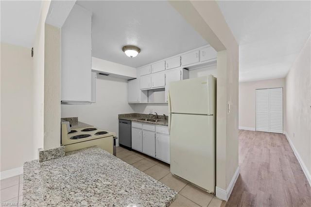 2828 Jackson ST # D8, Fort Myers, FL 33901