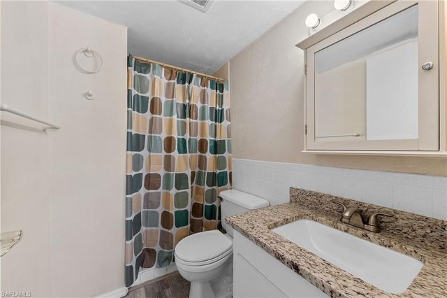 2828 Jackson ST # D8, Fort Myers, FL 33901