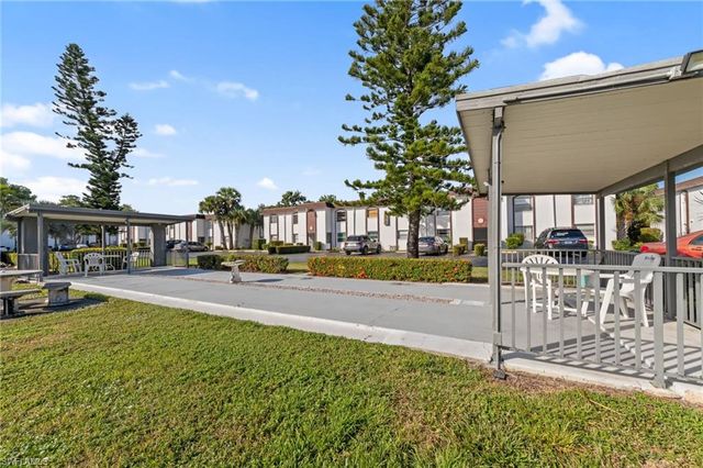 2828 Jackson ST # D8, Fort Myers, FL 33901