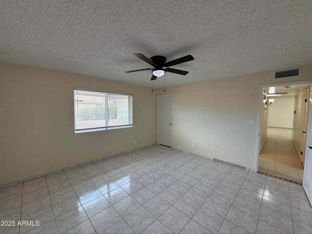 5502 W Frier Drive, Glendale, AZ 85301