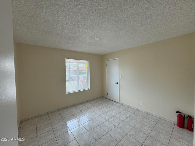 5502 W Frier Drive, Glendale, AZ 85301
