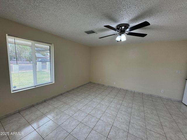 5502 W Frier Drive, Glendale, AZ 85301