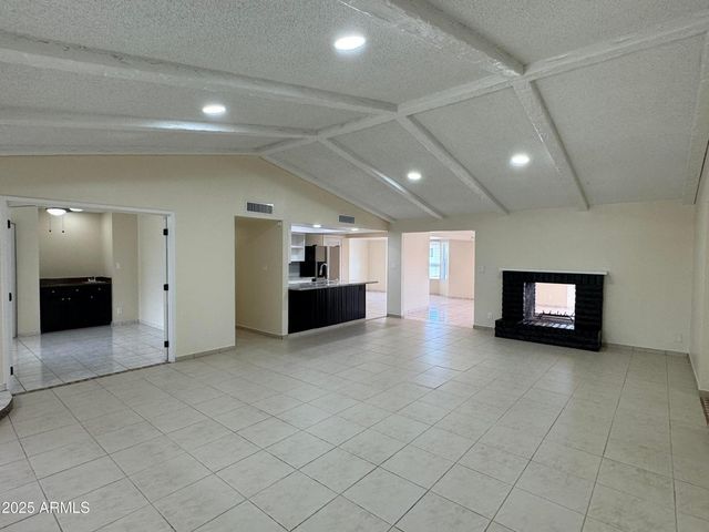 5502 W Frier Drive, Glendale, AZ 85301