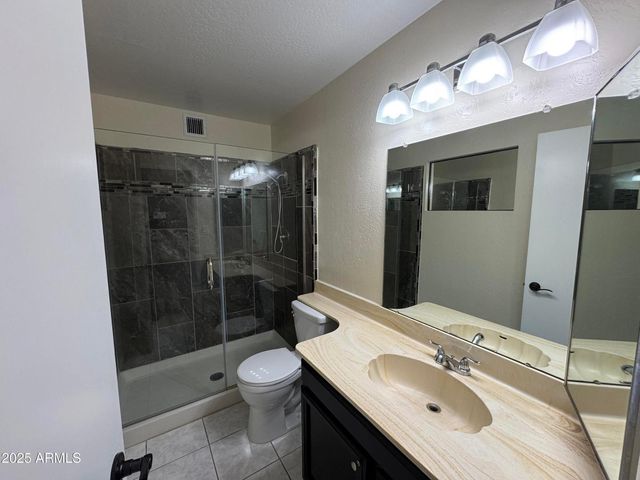 5502 W Frier Drive, Glendale, AZ 85301