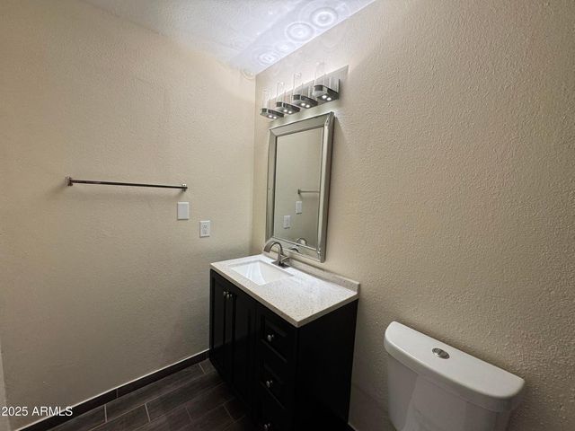 5502 W Frier Drive, Glendale, AZ 85301