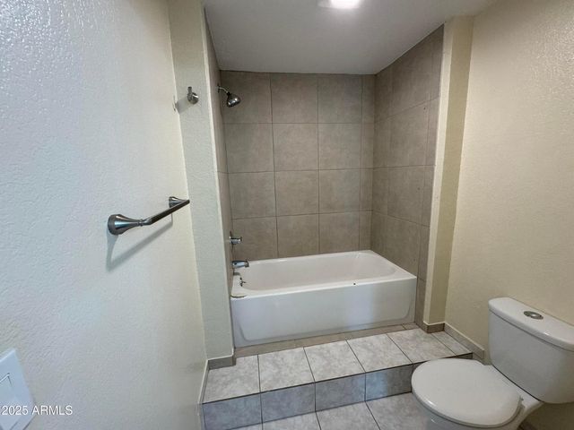 5502 W Frier Drive, Glendale, AZ 85301