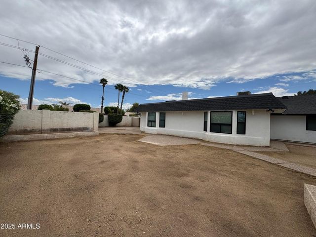 5502 W Frier Drive, Glendale, AZ 85301