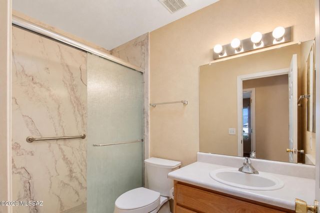 8892 E Apache Well Place, Tucson, AZ 85730