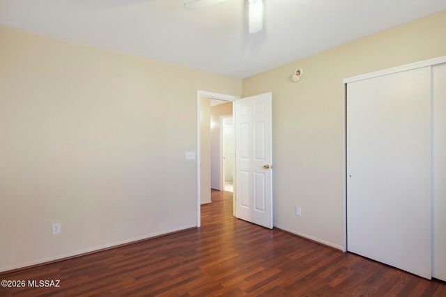 8892 E Apache Well Place, Tucson, AZ 85730