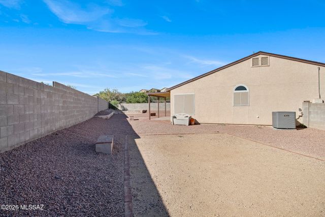 8892 E Apache Well Place, Tucson, AZ 85730