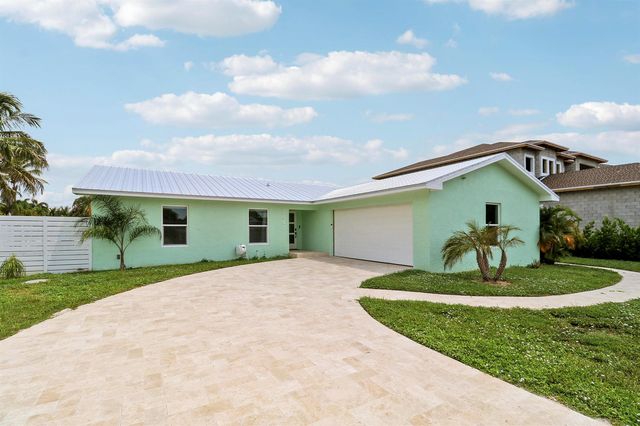 2443 E Edgewater Drive, Palm Beach Gardens, FL 33410