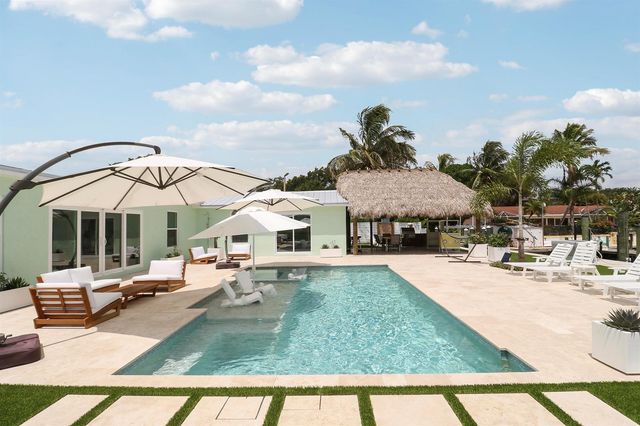 2443 E Edgewater Drive, Palm Beach Gardens, FL 33410