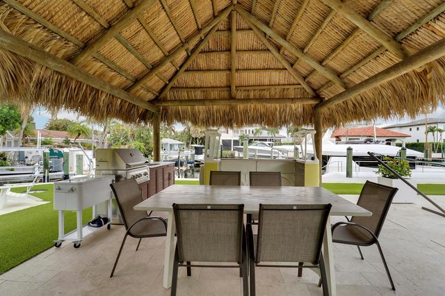 2443 E Edgewater Drive, Palm Beach Gardens, FL 33410