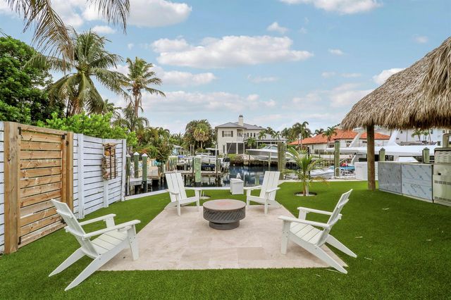 2443 E Edgewater Drive, Palm Beach Gardens, FL 33410