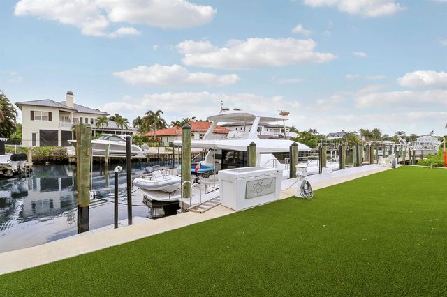 2443 E Edgewater Drive, Palm Beach Gardens, FL 33410