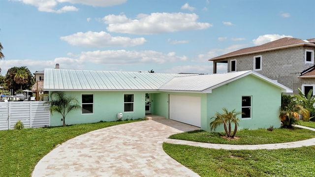 2443 E Edgewater Drive, Palm Beach Gardens, FL 33410