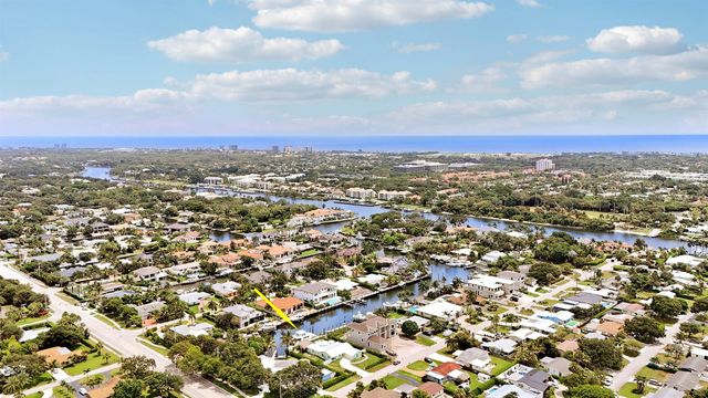 2443 E Edgewater Drive, Palm Beach Gardens, FL 33410
