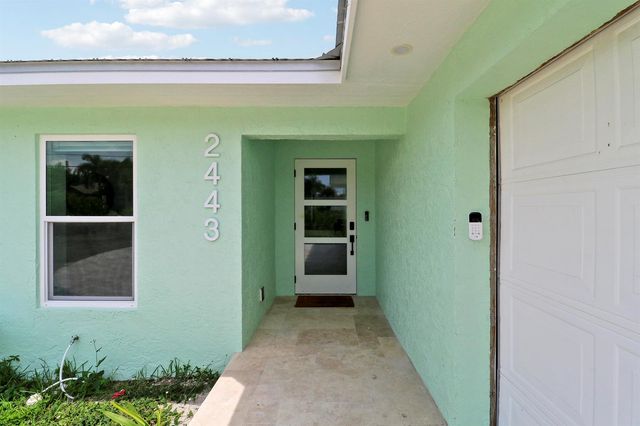 2443 E Edgewater Drive, Palm Beach Gardens, FL 33410