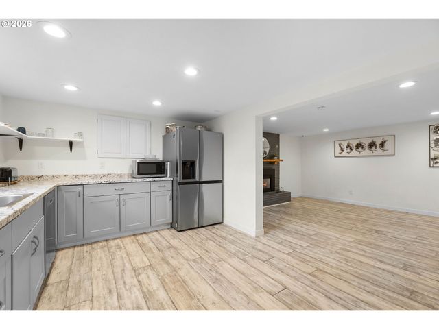 52052 Se 3RD Pl, Scappoose, OR 97056