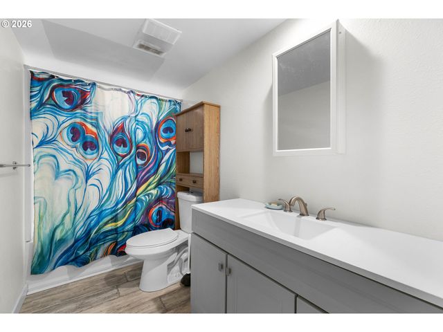 52052 Se 3RD Pl, Scappoose, OR 97056