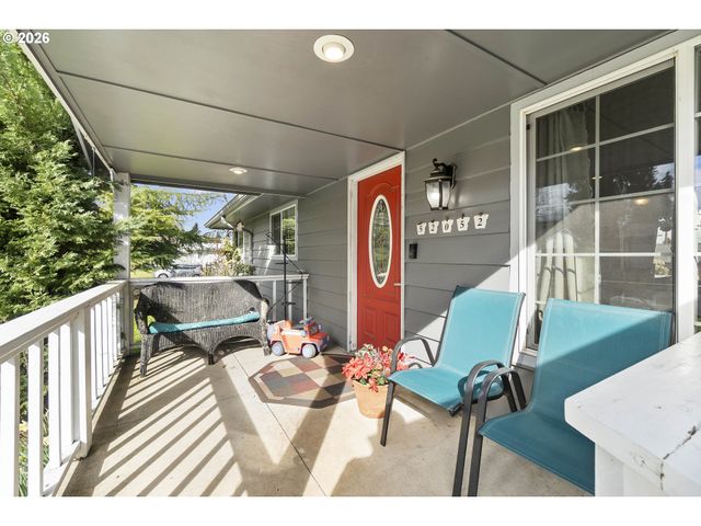 52052 Se 3RD Pl, Scappoose, OR 97056