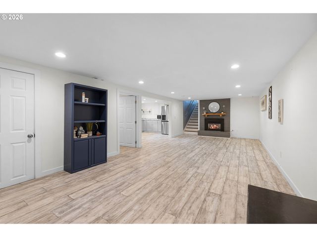 52052 Se 3RD Pl, Scappoose, OR 97056