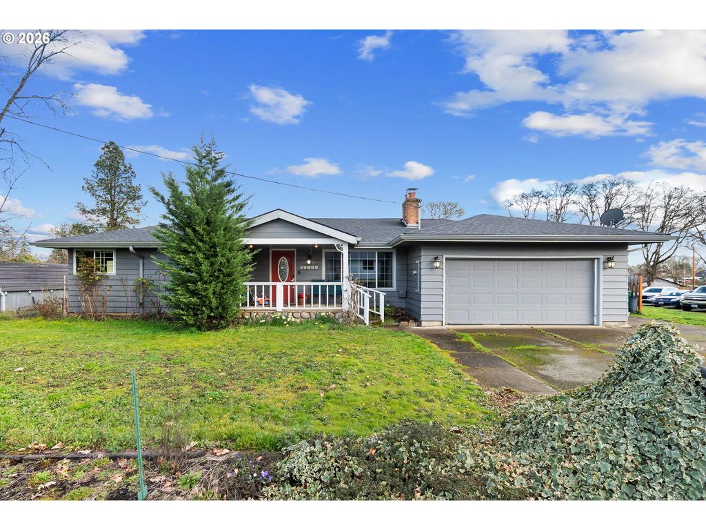 52052 Se 3RD Pl, Scappoose, OR 97056