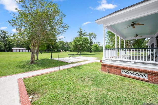 20605 Bretz Rd, Springfield, LA 70462