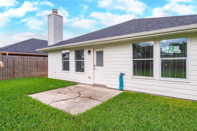 129 Rustic Colony Lane, Dickinson, TX 77539