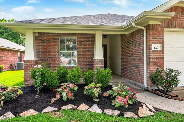 129 Rustic Colony Lane, Dickinson, TX 77539