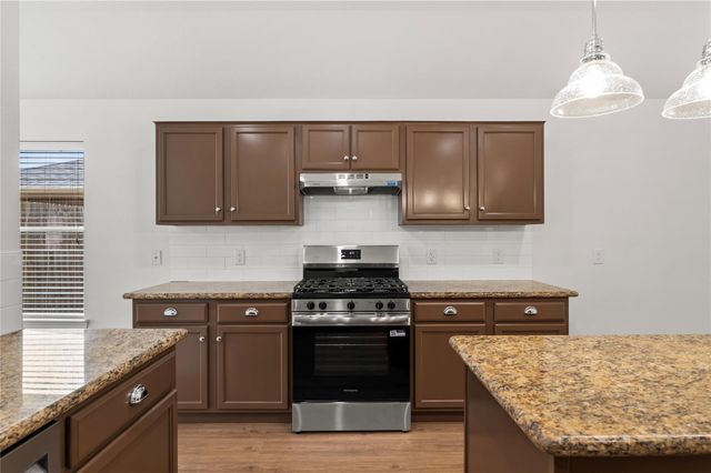 129 Rustic Colony Lane, Dickinson, TX 77539