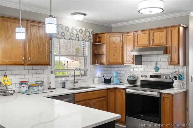 1236 Walts Road, Georgetown, IN 47122