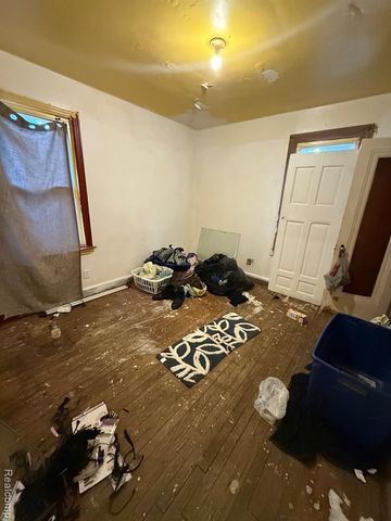 13324 Camden Street, Detroit, MI 48213