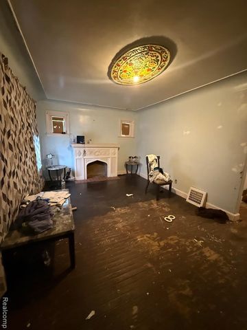 13324 Camden Street, Detroit, MI 48213