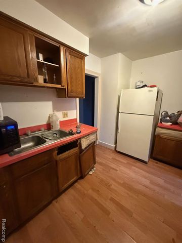 13324 Camden Street, Detroit, MI 48213