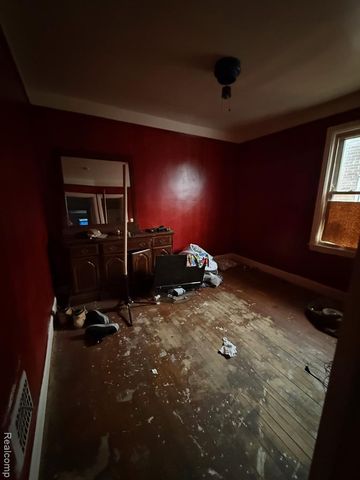 13324 Camden Street, Detroit, MI 48213