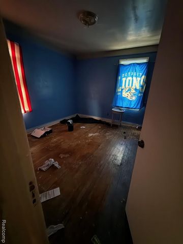 13324 Camden Street, Detroit, MI 48213