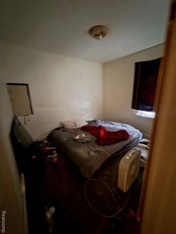 13324 Camden Street, Detroit, MI 48213