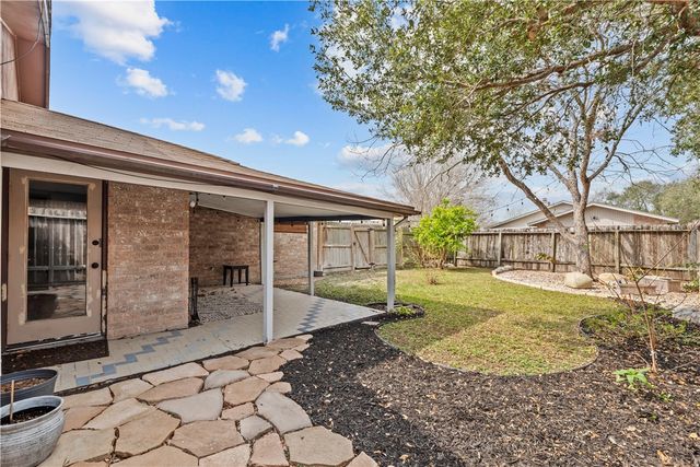 7234 Diamond Ridge Dr, Corpus Christi, TX 78413