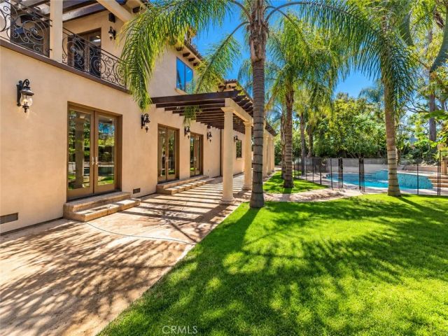 5427 Genesta, Encino, CA 91316