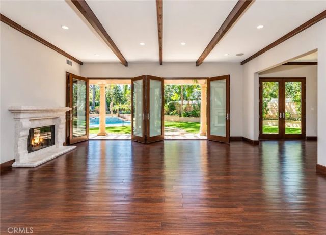 5427 Genesta, Encino, CA 91316