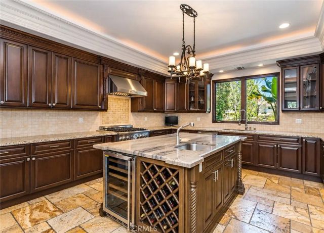 5427 Genesta, Encino, CA 91316