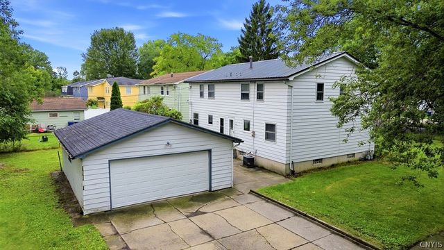 211 Marine Drive, Amherst, NY 14228