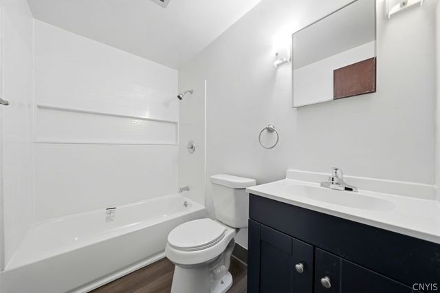 211 Marine Drive, Amherst, NY 14228