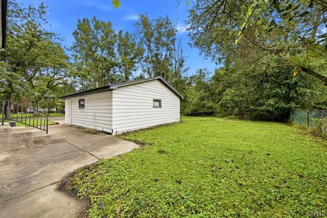 211 Marine Drive, Amherst, NY 14228