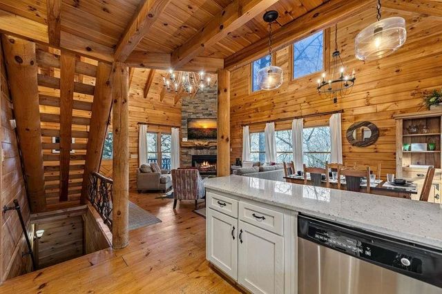 76 Fish Trap Road, Blue Ridge, GA 30513