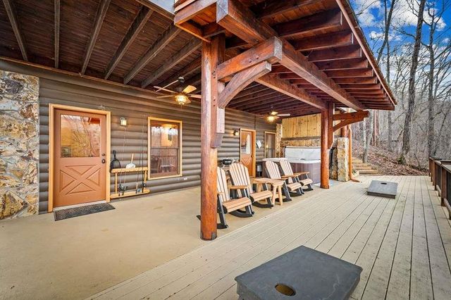 76 Fish Trap Road, Blue Ridge, GA 30513