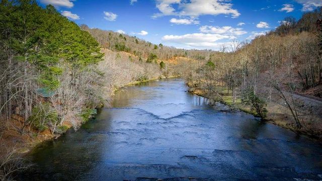 76 Fish Trap Road, Blue Ridge, GA 30513